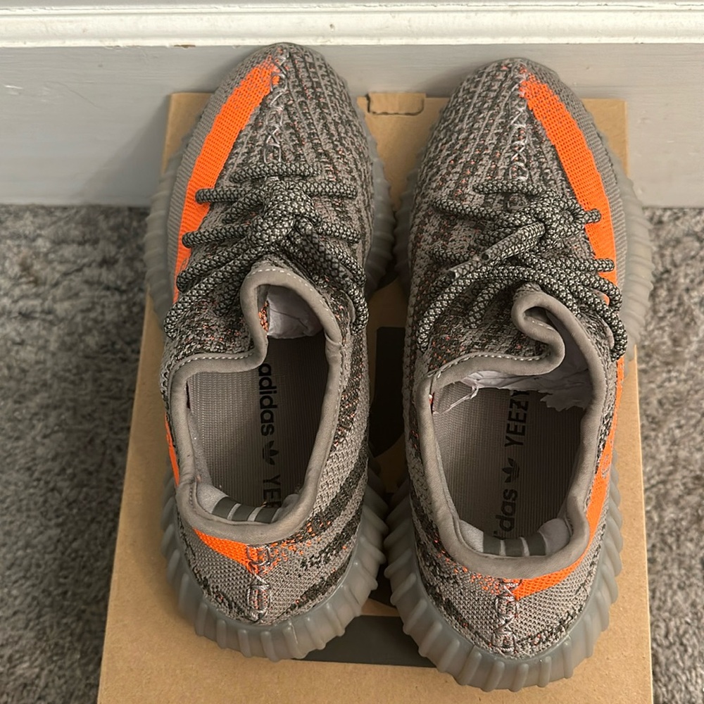 Adidas Yeezy Boost 350 V2 Adults